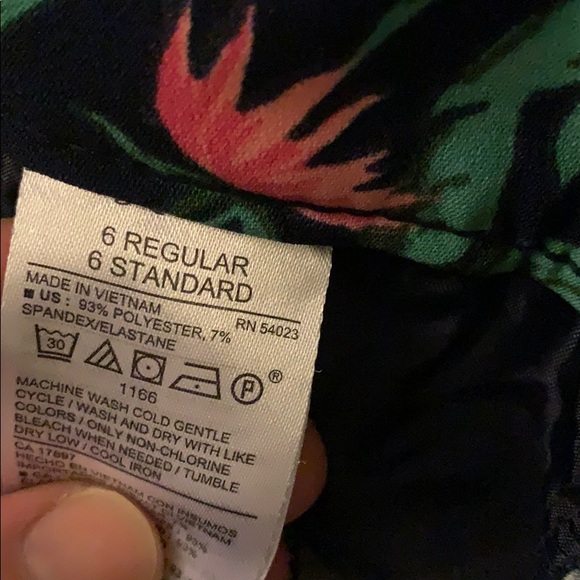 Floral Mid Rise Trouser - Picture 4 of 4